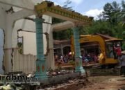 Pegatan Karena Selingkuh, Suami TKW Asal Trenggalek Ini Bongkar Rumah Milik Berdua yang Dibangun di Tanah Istri