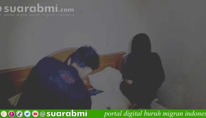 Ya Allah, Ditinggal Suami Jadi TKI Mengais Rejeki, Istri Dirumah Malah Asyik Main Belut Liar Haramnya Tanpa Beban