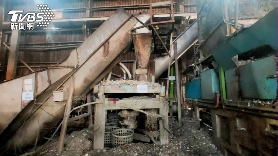 Tergiling mesin penggiling kertas, seorang pekerja migran meninggal dunia di Changhua Taiwan
