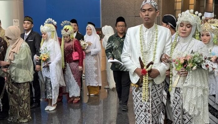 Cinta Bersemi di Tanah Rantau, 35 Pasangan WNI Ikut Nikah Massal di Taiwan