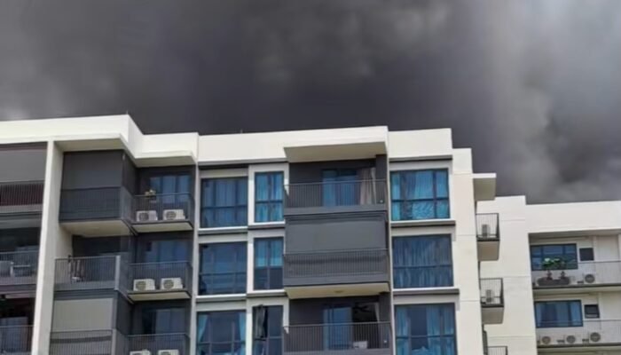 Kebakaran Hebat Landa Gedung Industri di Tampines Singapura, 1 Orang Luka, Puluhan Dievakuasi