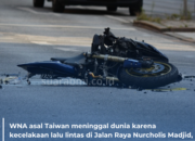 Tabrakan Motor di Jalur Arteri Tunggorono Jombang, WNA Taiwan Tewas Usai Tabrakan dengan Santri
